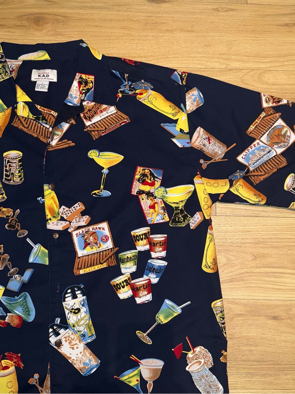 Men’s Navy Cocktail Hawaiian Short-Sleeve Shirt size large like new K.A.D